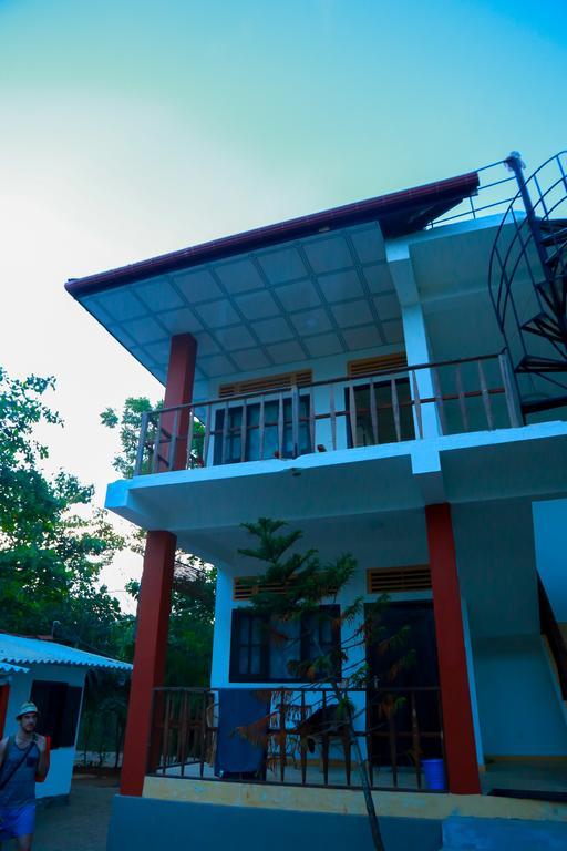 Autumn Moon Beach Cabanas Tangalle Extérieur photo