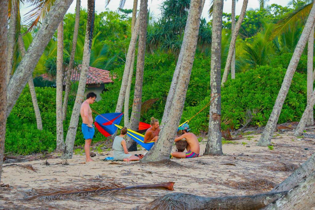 Autumn Moon Beach Cabanas Tangalle Extérieur photo